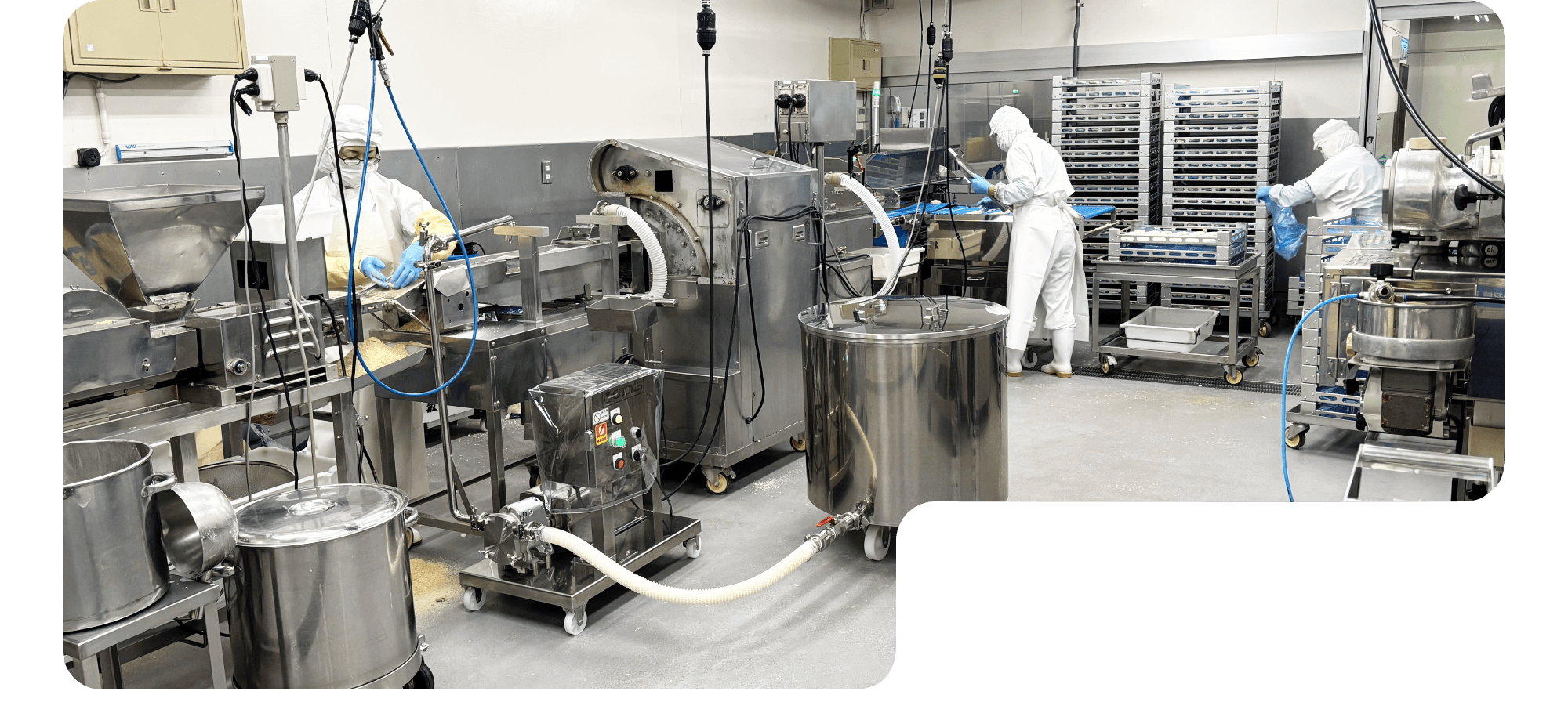 「いつものおいしい」を、確実に。ひとつひとつを、大切に仕上げています。